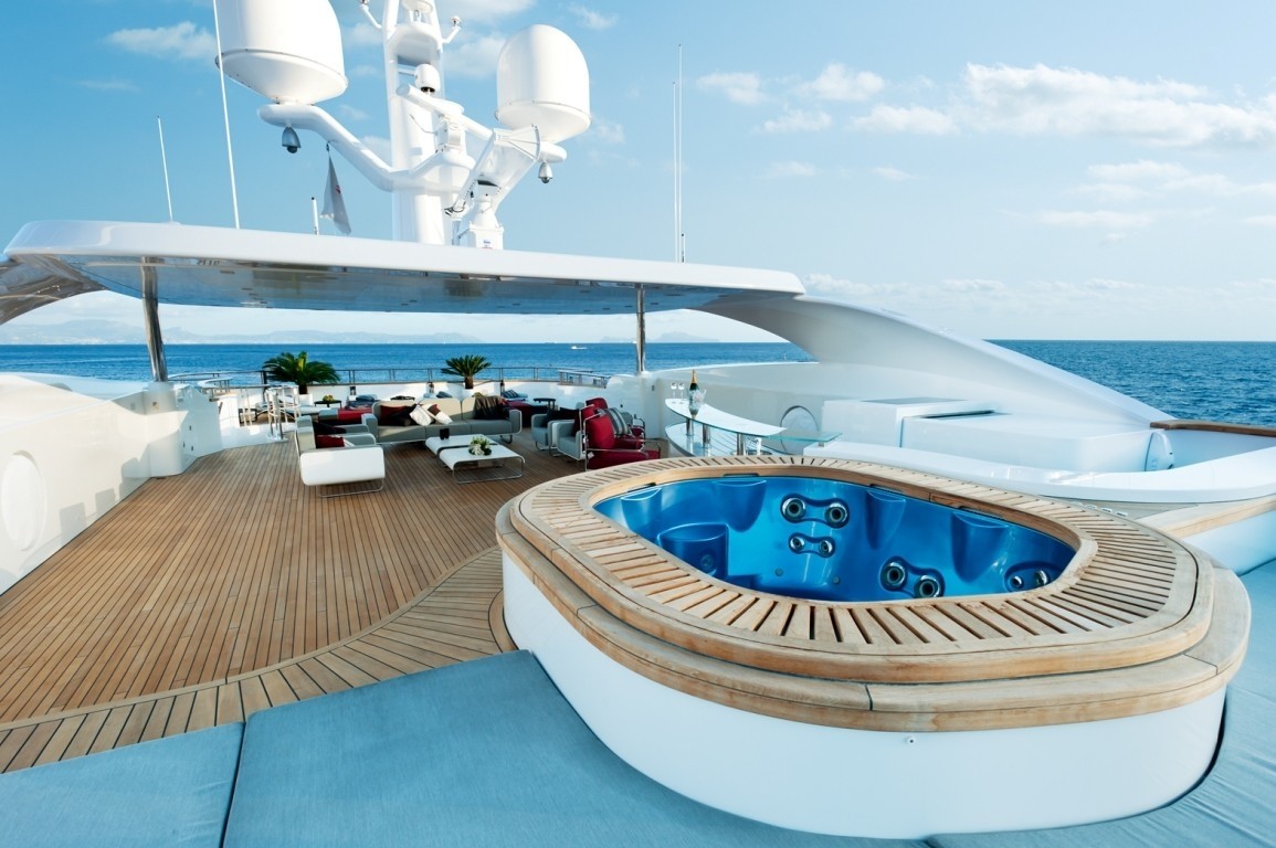 Yacht ARMADA Palumbo CHARTERWORLD Luxury Superyacht Charters